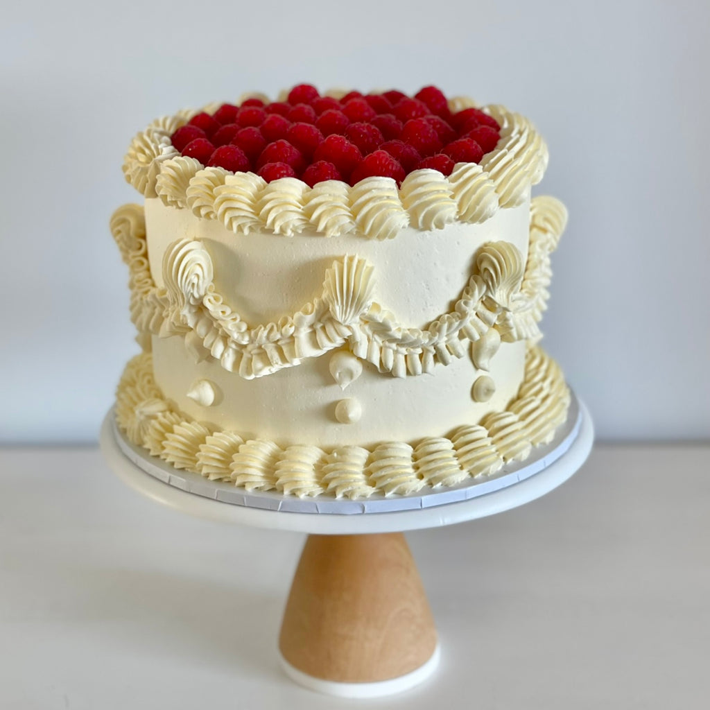 Fresh Berry Vintage Cake
